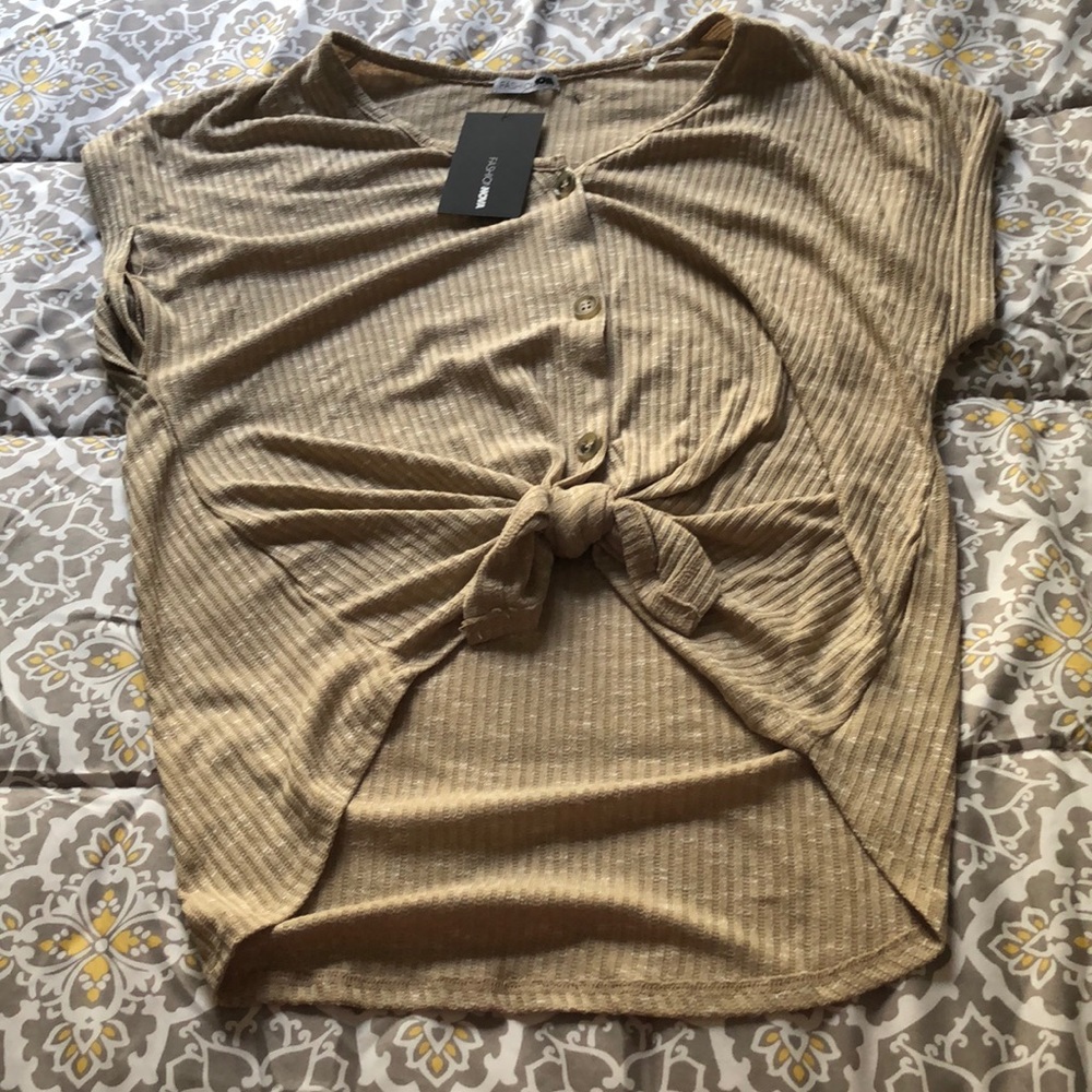 Cute knot button shirt from Fashion Nova